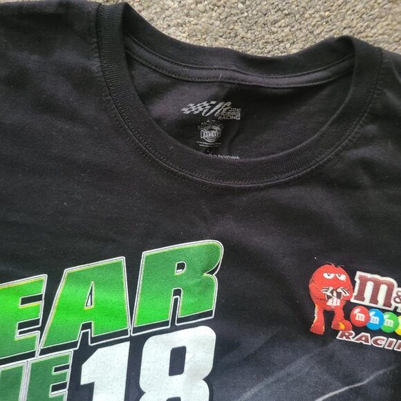 Kyle Busch Joe Gibbs Racing NASCAR T Shirt Large - M&M's Candy #18 NASCAR NWTag - Picture 4 of 6